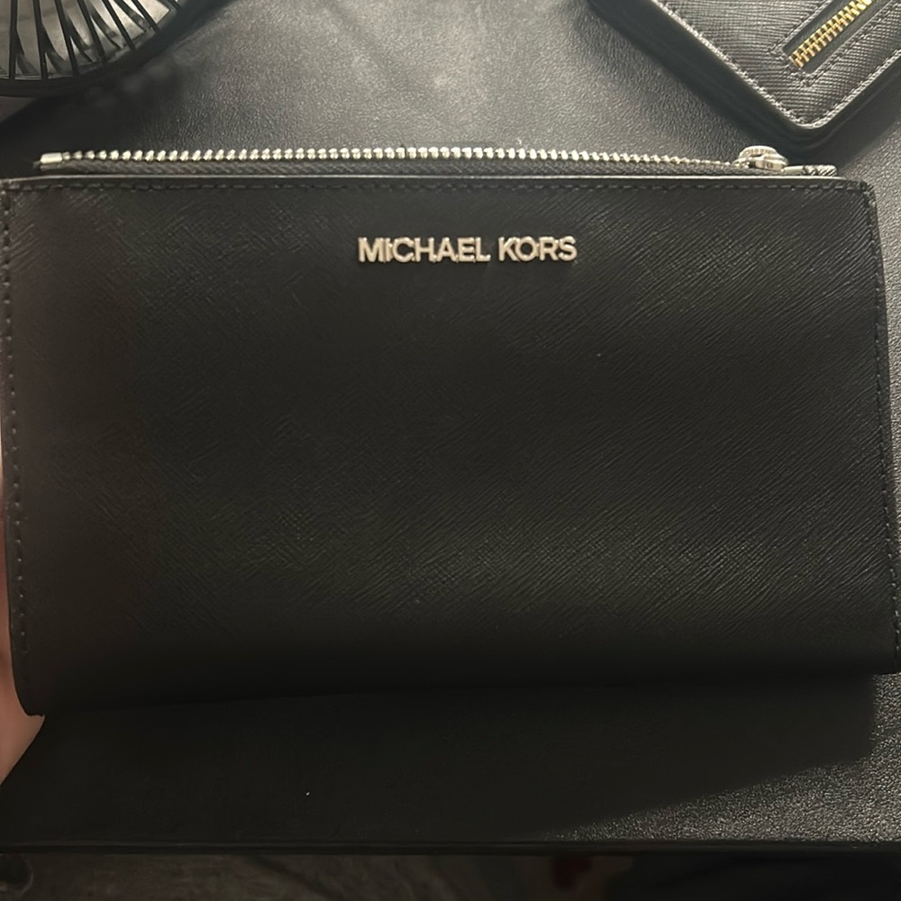 Michael Kors wallet/ wristlet